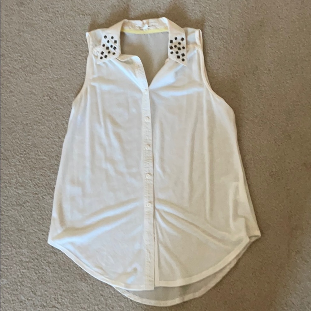 White button-down tank